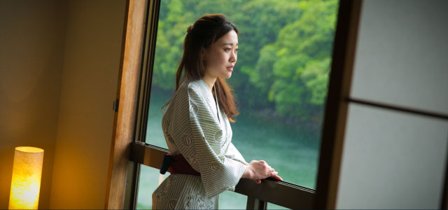 寛ぎの客室、癒やしの館内